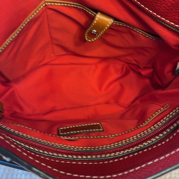 Stunning Dooney and Burke red tote handbag - Picture 14 of 16